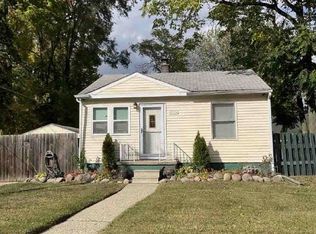 25724 Ross St, Dearborn Heights, MI 48125