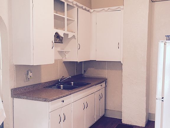 2nd image of 144 17th St NW