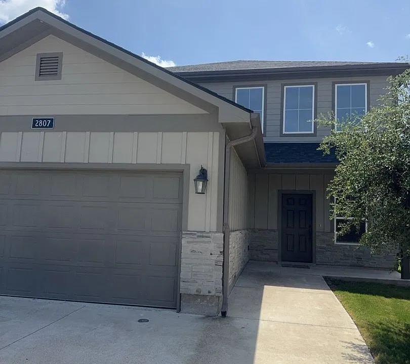 2807 Papa Bear Dr