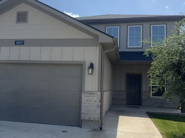 2807 Papa Bear Dr, College Station, TX 77845