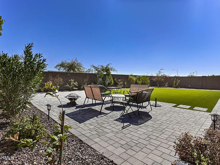 22533 N 93rd Dr — Photo 16