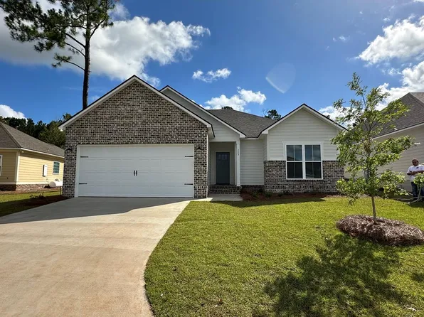 223 Turtle Cove Ln, Tifton, GA 31794