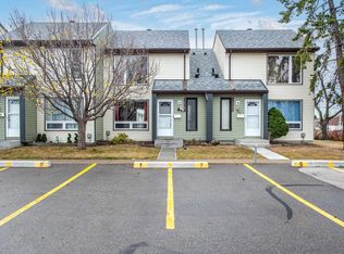 Cavalier Court, Edmonton, AB T5Y 2E8