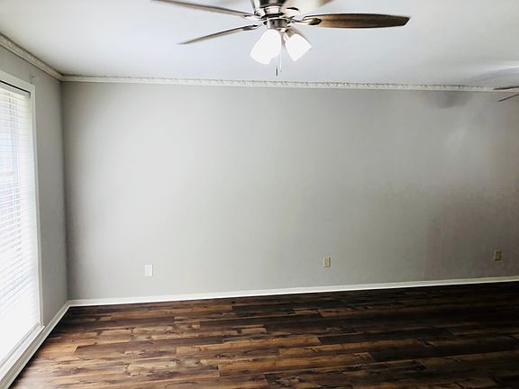 2nd image of 9825 Valley Meadow Ct