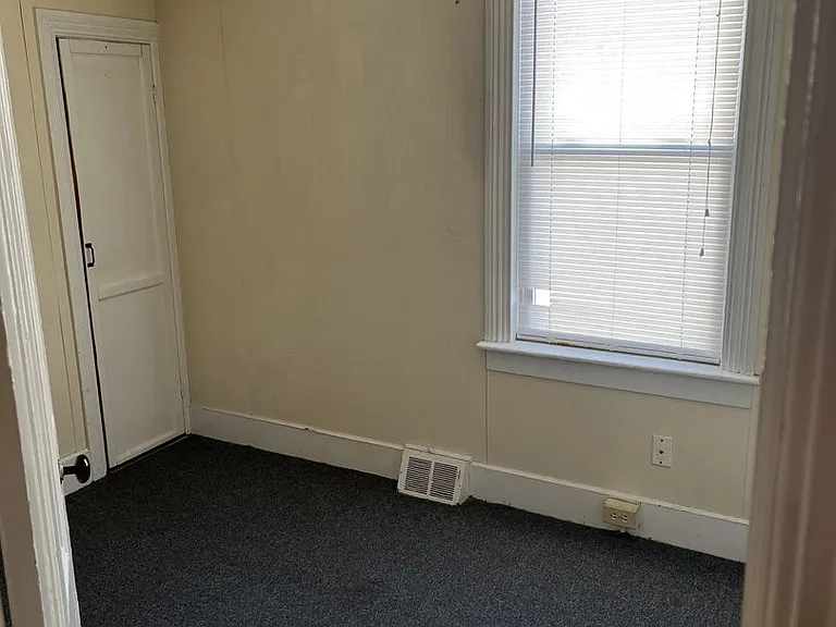 46 Lafountain St — Photo 12