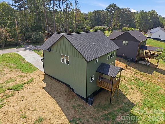 2nd image of 122 McCarver Rd