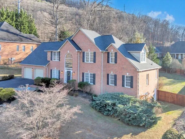 232 Post Oak Dr, Roanoke, VA 24019