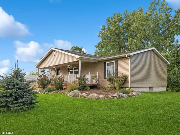 4574 Hanover Rd, Sawyer, MI 49125