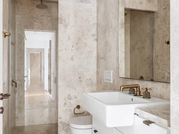 527 West 27th Street 9A image 17 of 17
