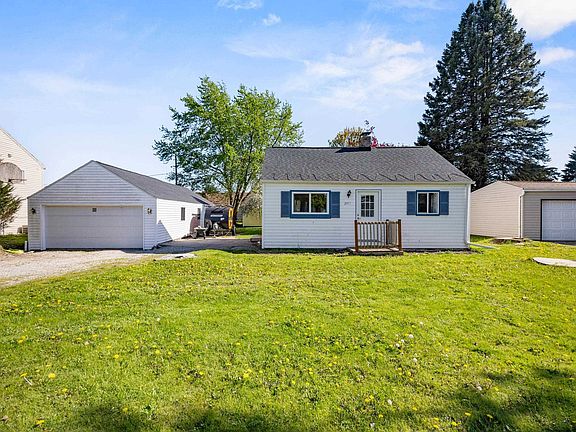 3rd image of 2717 W Heather Ave