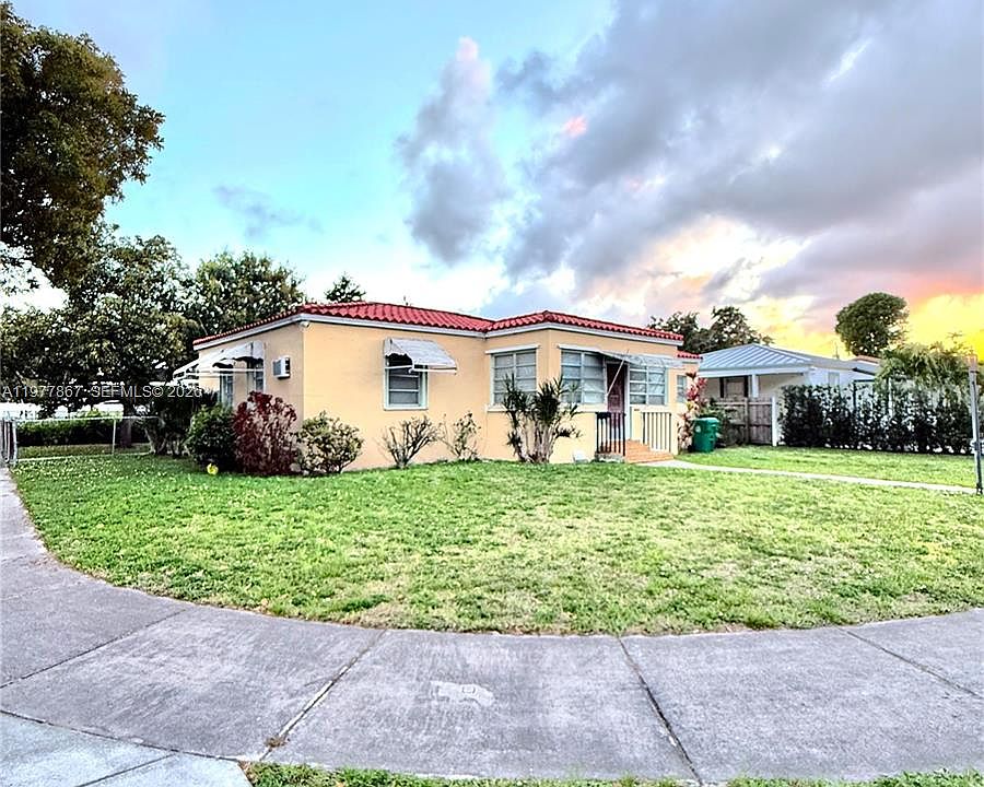 1st image of 4400 SW 4th St