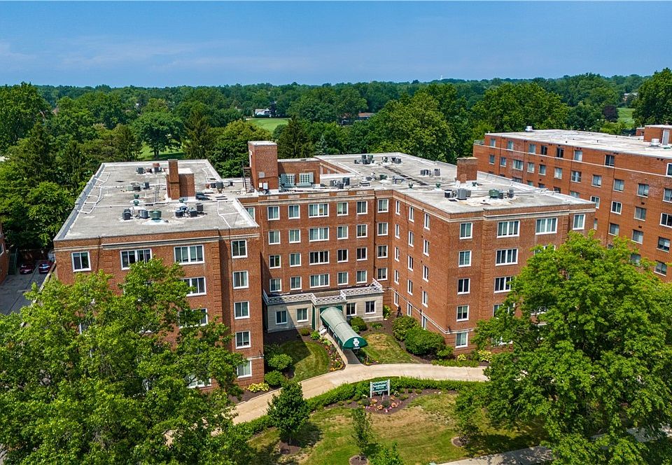 1st image of 19425 Van Aken Blvd APT 302