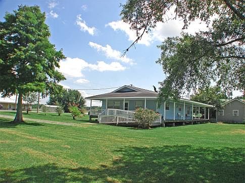 4th image of 230 Badeaux Ln