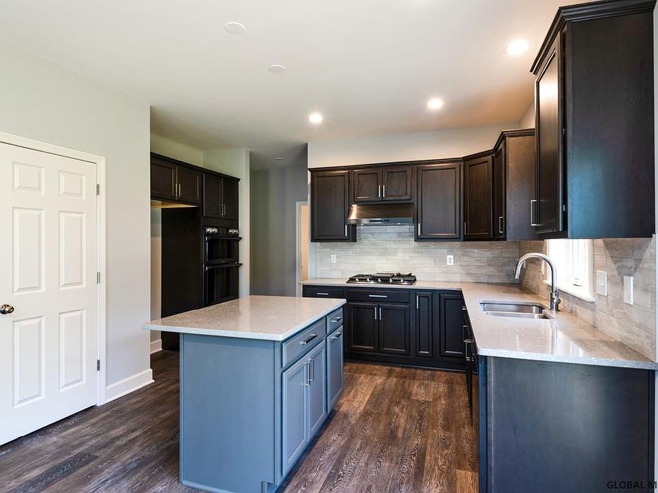 2 CRAGMOOR Lane, Colonie, NY 12205 Zillow