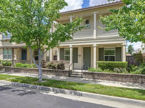 3225 Parkham Dr, Roseville, CA 95747