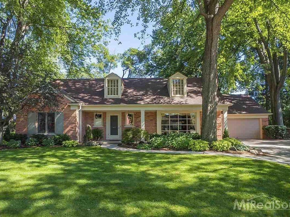 1st image of 516 Heather Ln
