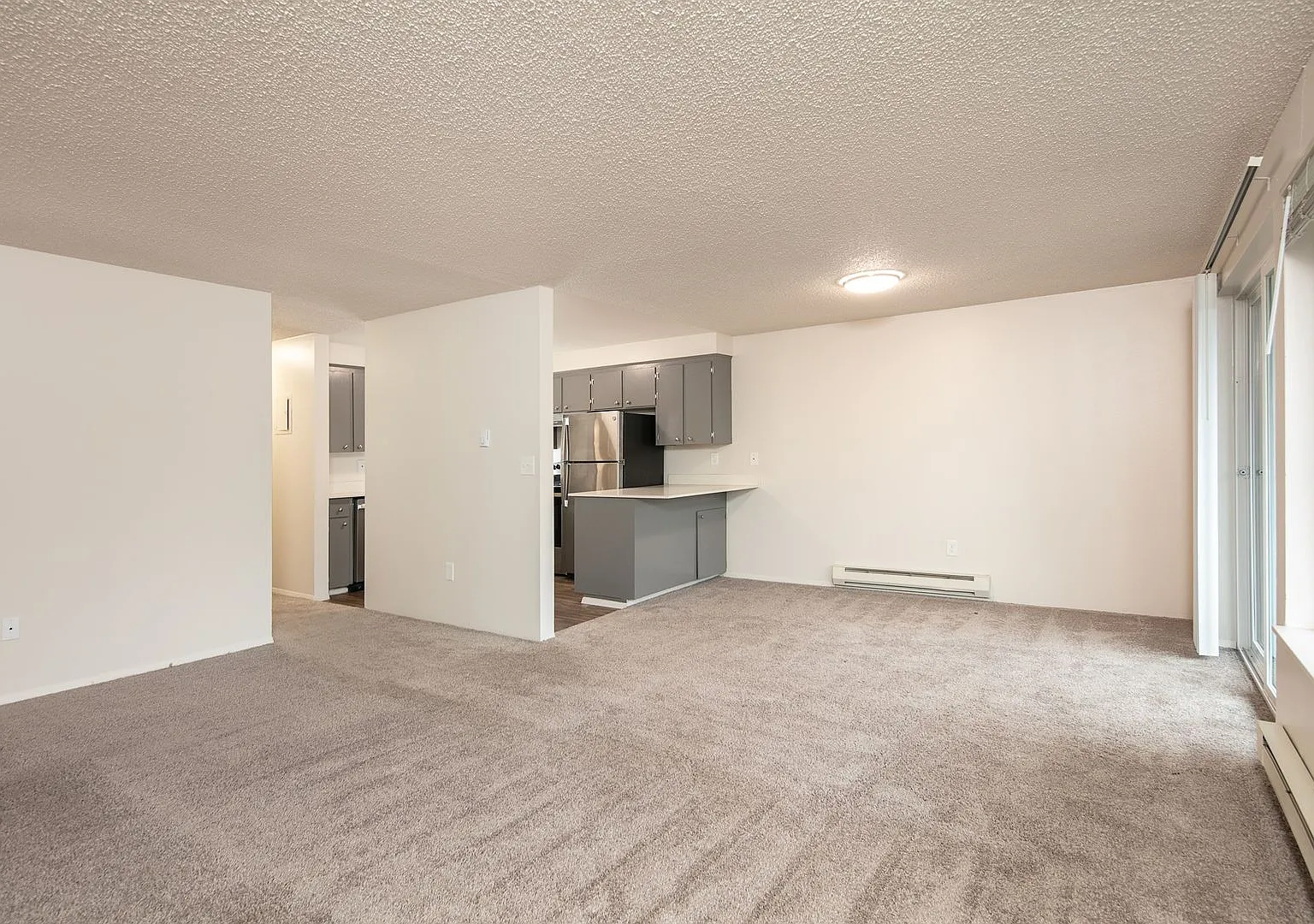 Cortina Apartments — Photo 2