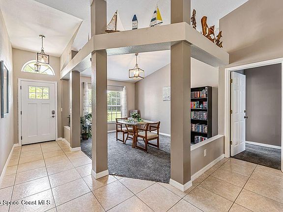 5th image of 934 Munch Ln