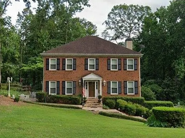 4585 Hunting Hound Ln, Marietta, GA 30062