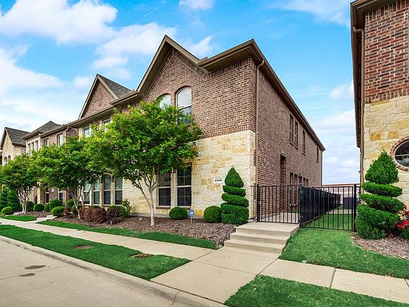 4th image of 1428 Arapaho Dr