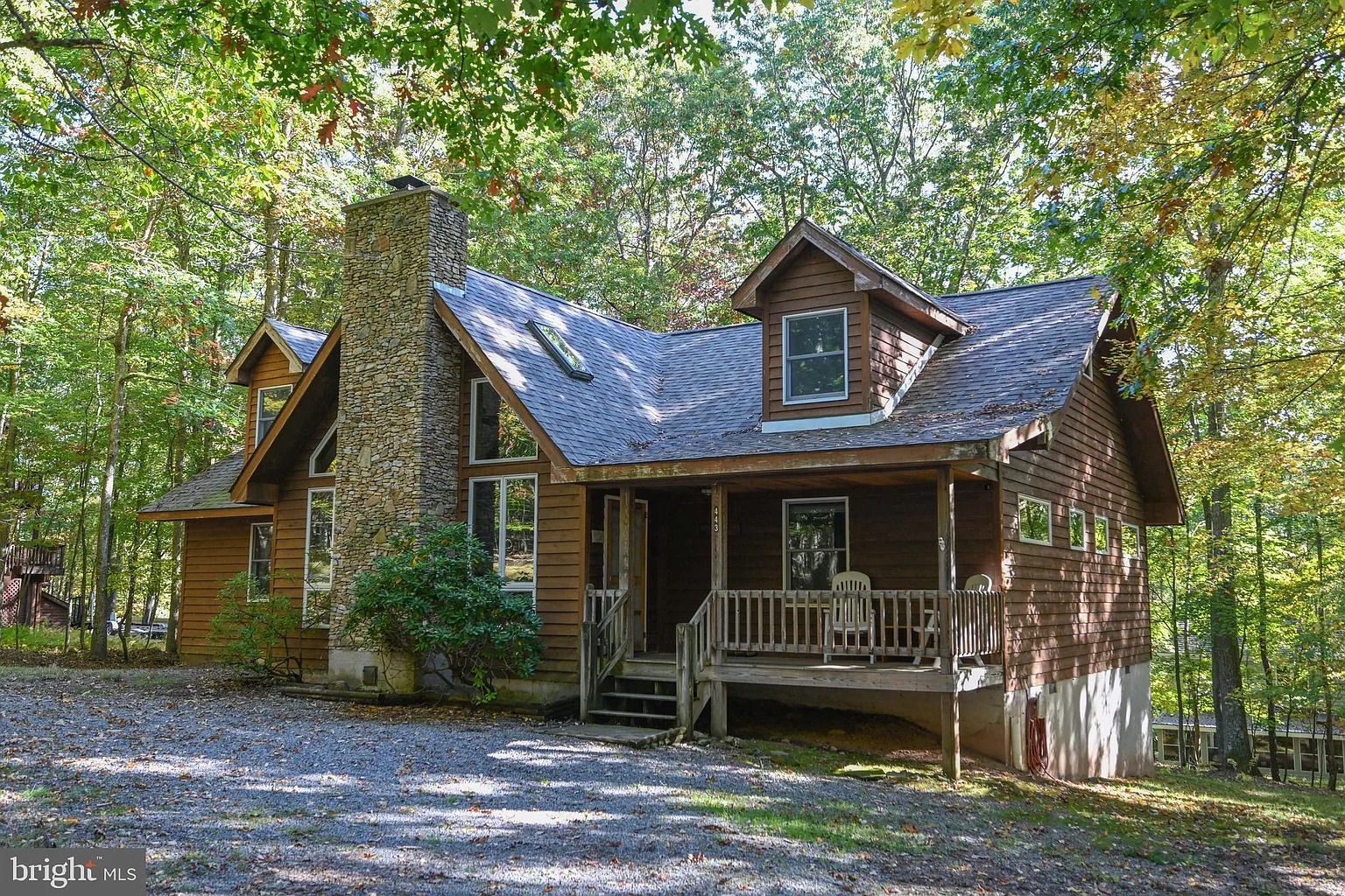 443 Woodland Way photo 1