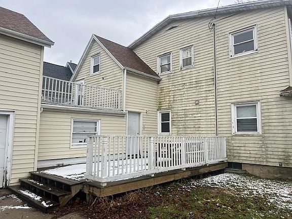 3rd image of 1220-1222 Laurel Ave