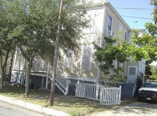 511 12th St, Galveston, TX 77550