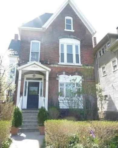 54 Normal Avenue — Photo 2