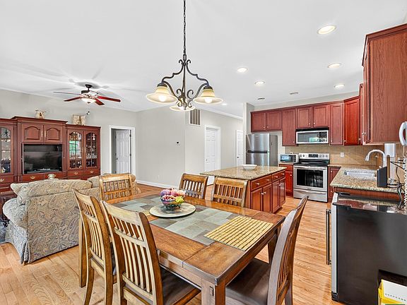 4th image of 39 Cliftwood Rd