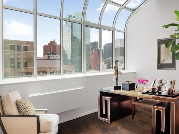 310 East 46th Street image 5 of 11