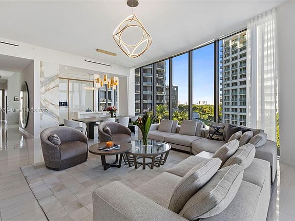 3rd image of 2811 S Bayshore Dr Unit 8D