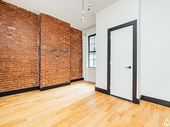 3rd image of 14 Irving Ave APT 3