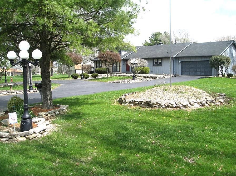 1st image of 914 S Fairway Dr