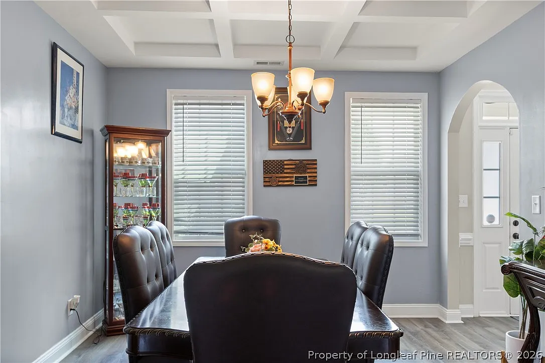 5 bed, 3.0 bath, 3000 sqft, $2,700 — Photo 4