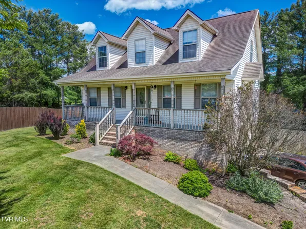 1032 Austin Ridge Ct, Piney Flats, TN 37686