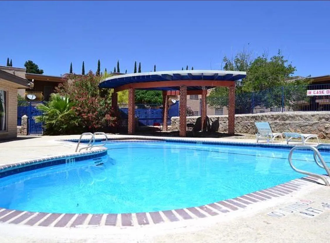 Alto Mesa Apartments — Photo 3