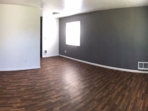 2nd image of 214-285 Cypress Colorado #254-256-218