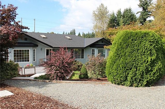 1st image of 17520 18th Ave W