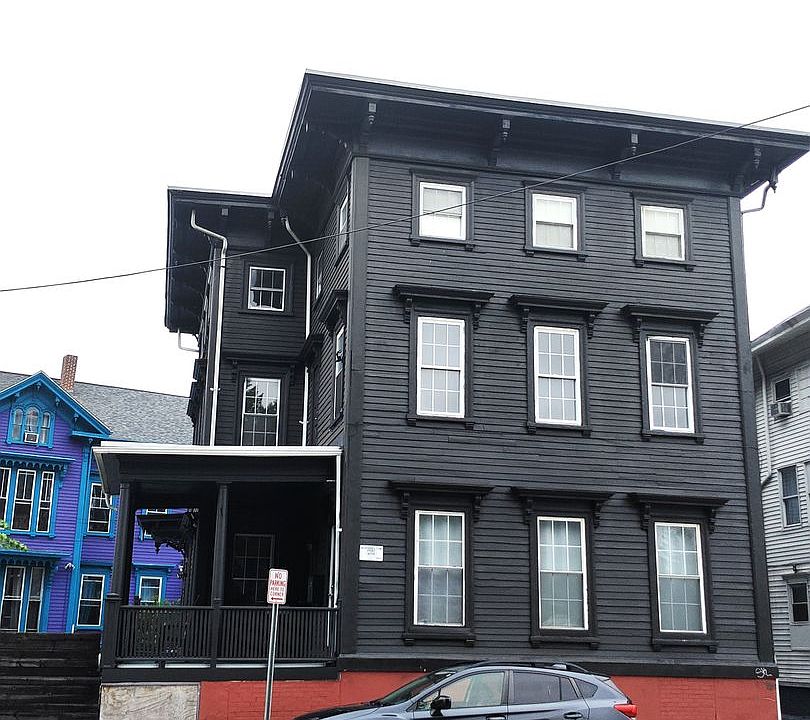 1st image of 123 Elmwood Ave APT 1