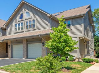 406 Clarendon Ct, Clarendon Hills, IL 60514