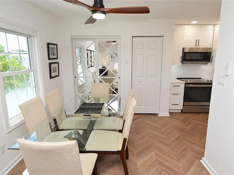 5048 Beach Dr SE #F — Photo 8