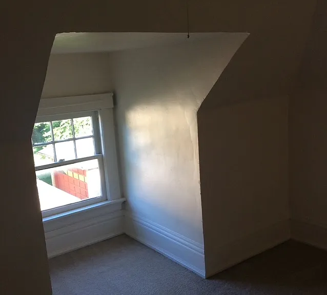 307 E Edison Ave — Photo 11