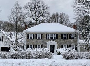 16 Croton St, Wellesley, MA 02481