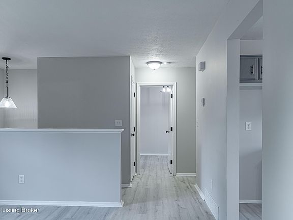 3rd image of 5215 Benson Ct