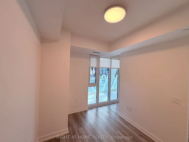 230 Simcoe St #1436 — Photo 13