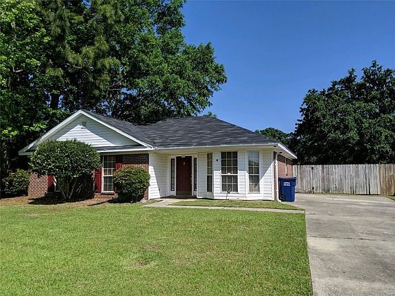 2nd image of 1852 Woodmont Dr