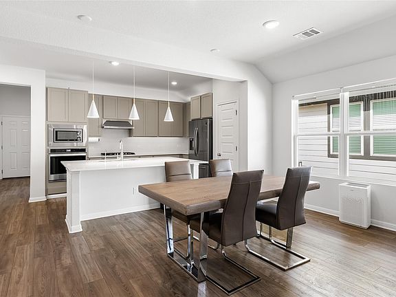 2nd image of 2620 Bantry Rd