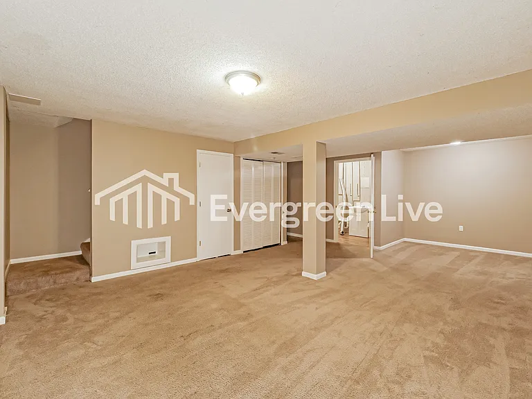1808 NE McKee Ln — Photo 13