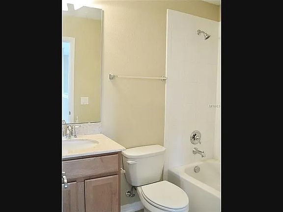 5th image of 2929 Dorell Ave