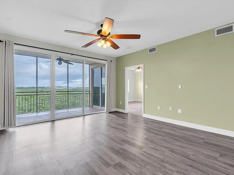 7296 Marathon Dr #404 — Photo 18
